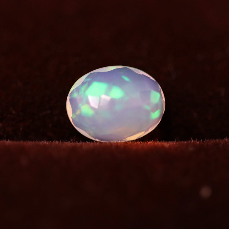‘Henley’ Faceted Oval Loose Opal – play of color