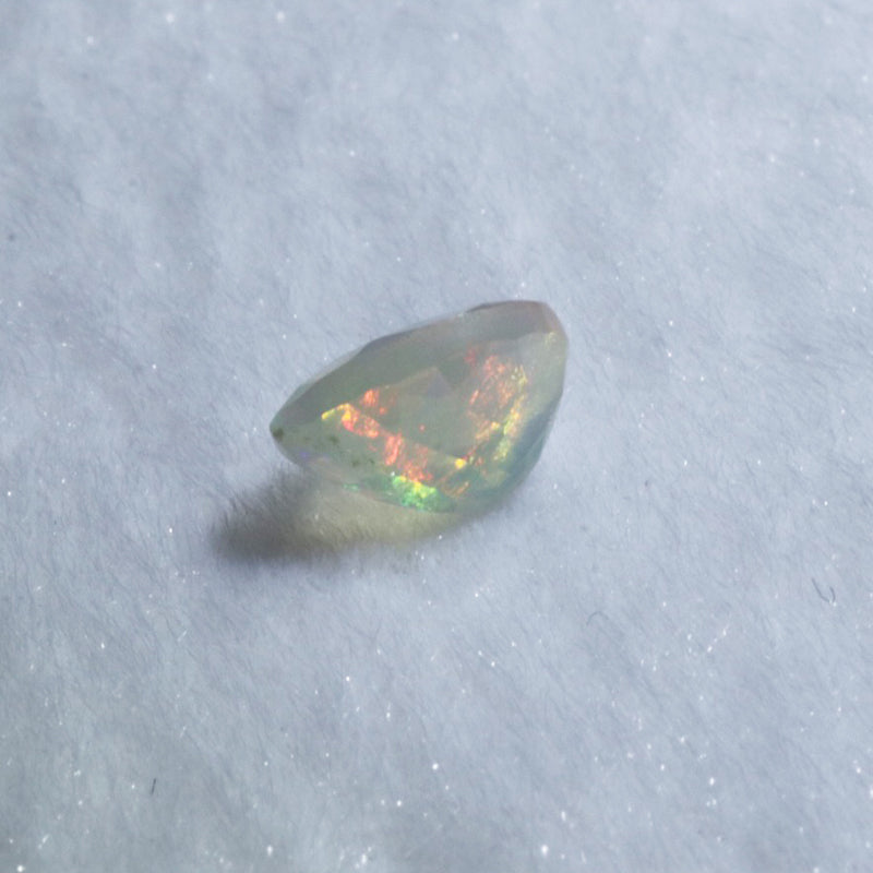 ‘Henley’ Faceted Oval Loose Opal – side view