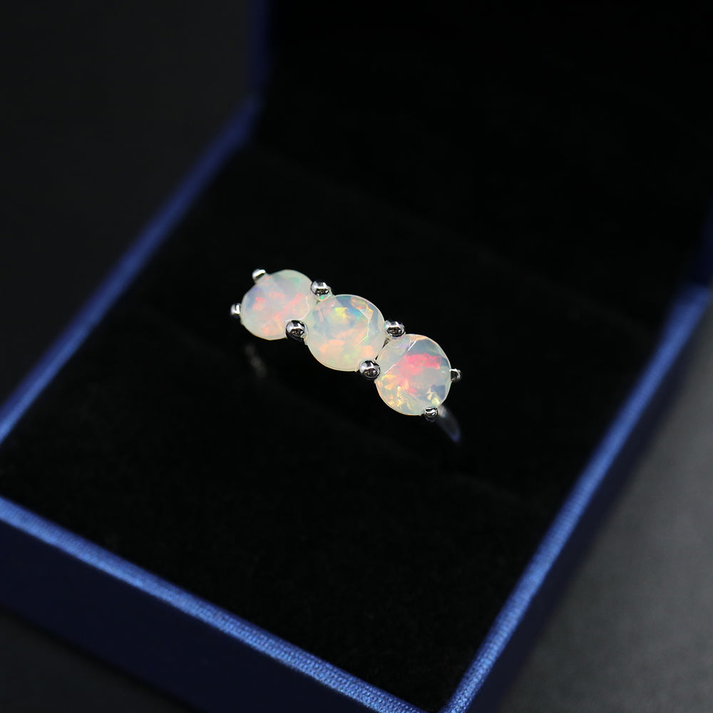 ‘Ridley’ Round Opal Three Stone Ring – box top view